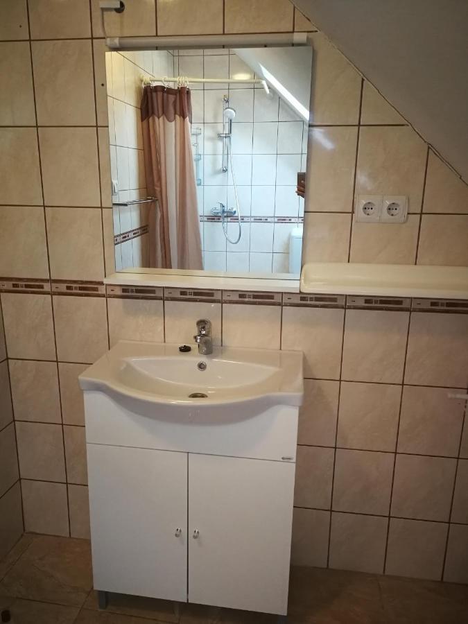 Livia Apartman Bük Exterior foto